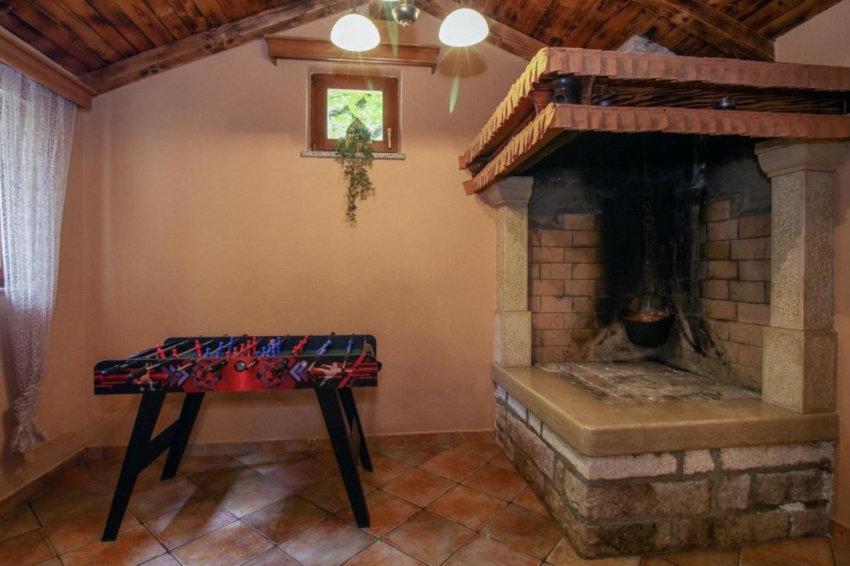 Dea In Kmeti Villa Žminj Eksteriør bilde